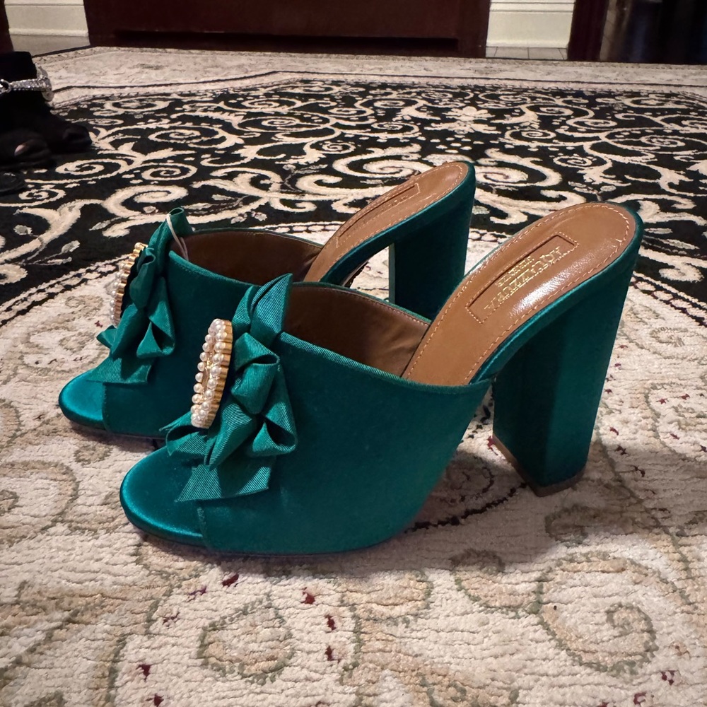 New Aquazzura Luxurious Green Embellished Mules Size 38.5 - Picture 4 of 7